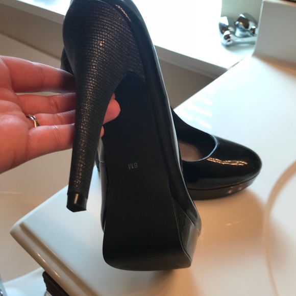 Shoes - Picture 6 of 6